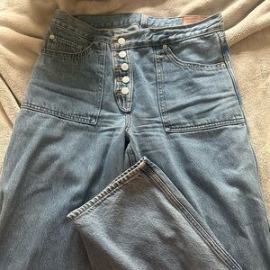 Levi's High Rise Blue Jeans with Relaxed Fit